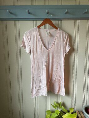 PINK Victoria’s Secret Light Pink V-Neck Tee Soft Sleepwear Lounge T-Shirt Size
